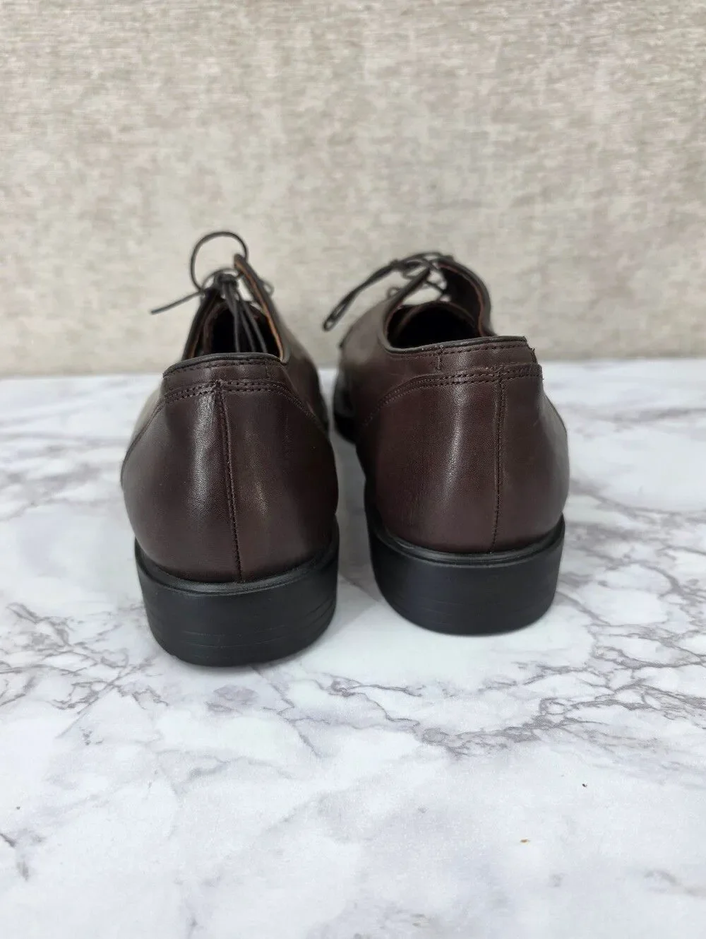 Allen Edmonds Oxford Men's Brown Leather Lace-Up Plain Toe Dress Shoes